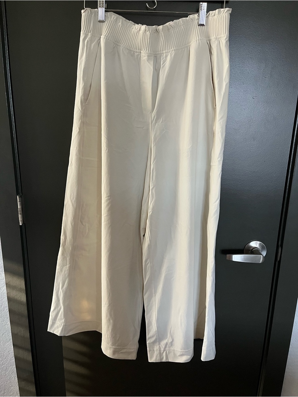Lululemon Wide leg pants